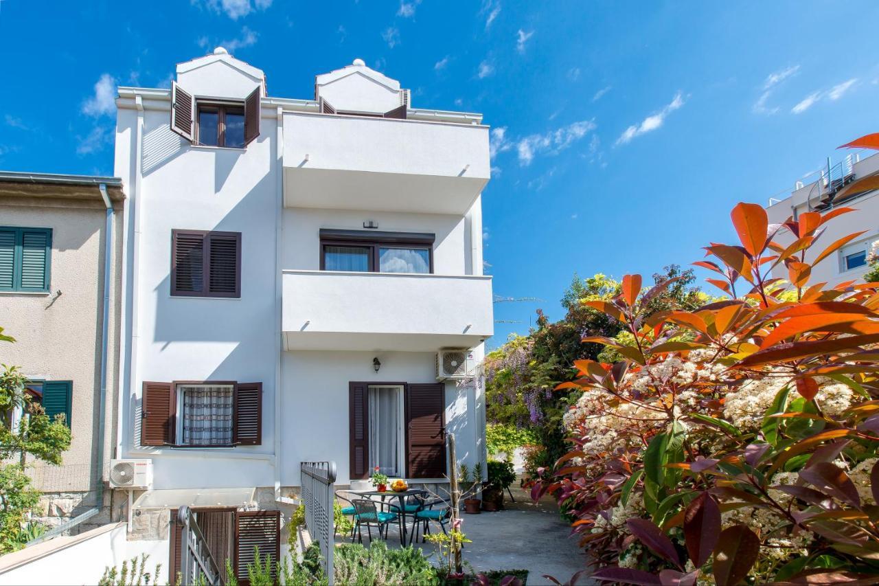 Apartment Nives In The City Center - Free Parking Split Dış mekan fotoğraf