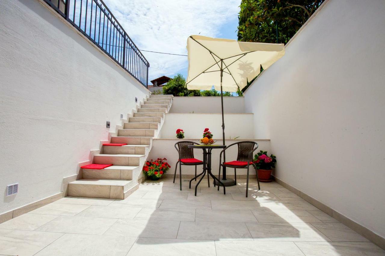 Apartment Nives In The City Center - Free Parking Split Dış mekan fotoğraf