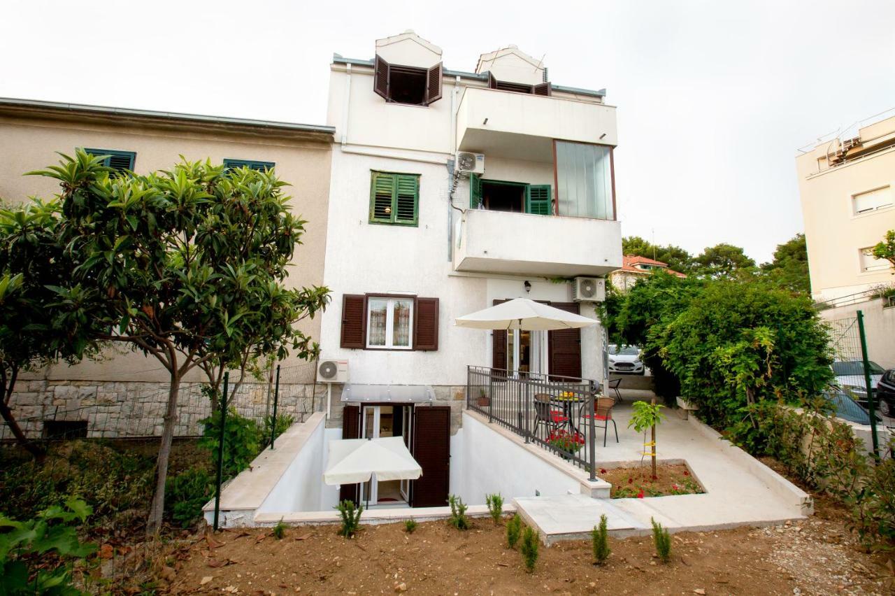 Apartment Nives In The City Center - Free Parking Split Dış mekan fotoğraf