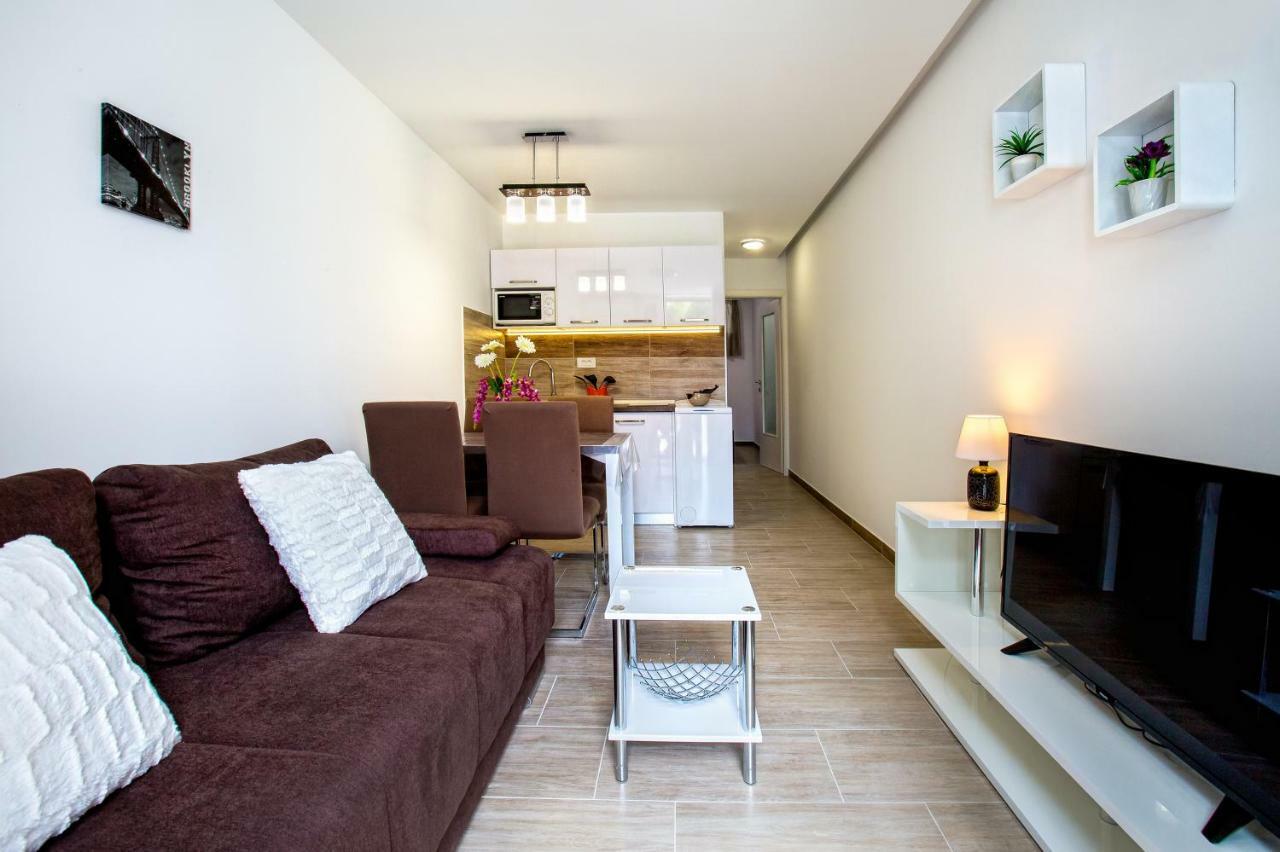 Apartment Nives In The City Center - Free Parking Split Dış mekan fotoğraf